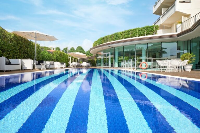 bucket cd6063264 filep 1 768x512